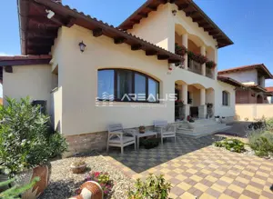 Vilă superbă  la cheie- Comision 0 - imagine 4 Vilă superbă  la cheie- Comision 0 - imagine 4