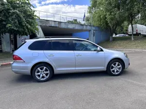 VW Golf 6 1.6 tdi an 2011 euro 5 automat Proprietar - imagine 6