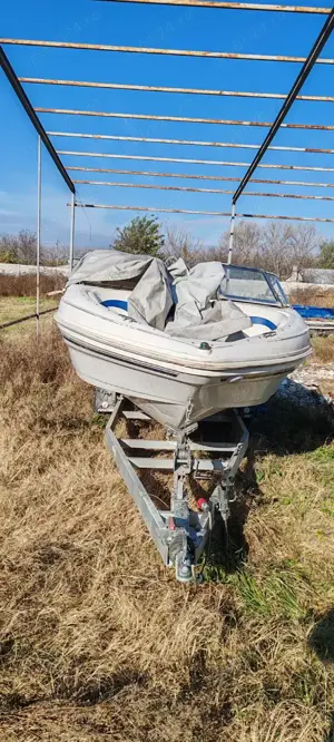 ambarcațiune de  agrement tip Larson 180 Sport  - imagine 5