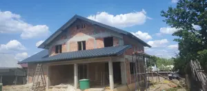 Vand casa "la rosu", 384 EUR mp, 326 mp, 6 dormitoare - imagine 3