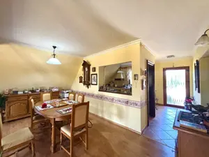 Casa individuala cu pozitie centrala, teren 1140 mp - Sanmihaiu Roman - imagine 7