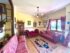 Casa individuala cu pozitie centrala, teren 1140 mp - Sanmihaiu Roman - imagine 3