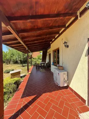 Casa individuala cu pozitie centrala, teren 1140 mp - Sanmihaiu Roman - imagine 15