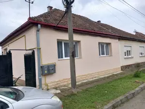 Vand casa in titulescu