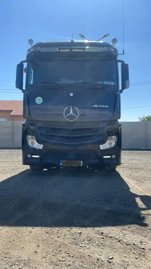 Vand Mercedes Actros MP4 - imagine 2