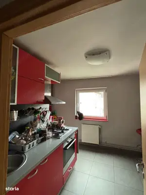 3 camere modelul mare 80 mp utili DECOMANDAT zona Saguna langa Casa de Pensii cu CENTRALA etaj 3 - imagine 3 3 camere modelul mare 80 mp utili DECOMANDAT zona Saguna langa Casa de Pensii cu CENTRALA etaj 3 - imagine 3