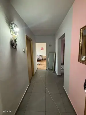 3 camere modelul mare 80 mp utili DECOMANDAT zona Saguna langa Casa de Pensii cu CENTRALA etaj 3 - imagine 9 3 camere modelul mare 80 mp utili DECOMANDAT zona Saguna langa Casa de Pensii cu CENTRALA etaj 3 - imagine 9