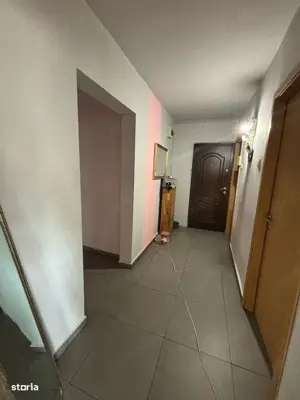 3 camere modelul mare 80 mp utili DECOMANDAT zona Saguna langa Casa de Pensii cu CENTRALA etaj 3 - imagine 8 3 camere modelul mare 80 mp utili DECOMANDAT zona Saguna langa Casa de Pensii cu CENTRALA etaj 3 - imagine 8