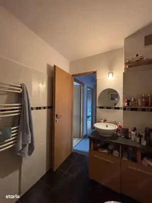 3 camere modelul mare 80 mp utili DECOMANDAT zona Saguna langa Casa de Pensii cu CENTRALA etaj 3 - imagine 12 3 camere modelul mare 80 mp utili DECOMANDAT zona Saguna langa Casa de Pensii cu CENTRALA etaj 3 - imagine 12