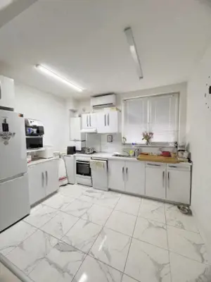 Casa individuala , 3 garaje , terasa ,  352mp utili, zona Dambu Rotund - imagine 10