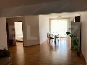 Apartament de vanzare, semidecomandat, cu 2 camere, 59 mp utili, zona Florilor