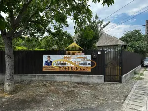 Casa batraneasca cu 1008 mp teren de vanzare in Sarata / Bacau