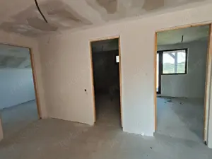 Casă și teren de vânzare în sat Vișagu, com. Săcuieu, jud. Cluj - imagine 11