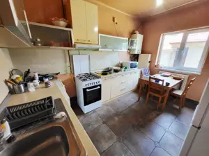 *PROPRIETAR*Casa 3 camere*Bucatarie+Baie+Beci*Sud*Democratiei*Piata Anton* - imagine 8