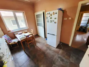 *PROPRIETAR*Casa 3 camere*Bucatarie+Baie+Beci*Sud*Democratiei*Piata Anton* - imagine 9