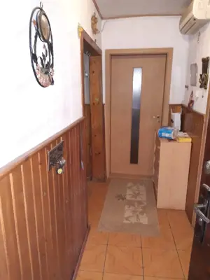 3 camere decomandat vedere pe 2 parti, CENTRALA, zona Dambovita - imagine 5