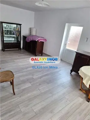 Vanzare casa 4  caramida  central,  renovata  Campulung Arges