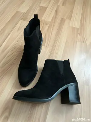 botine 38, negre , toc gros 
