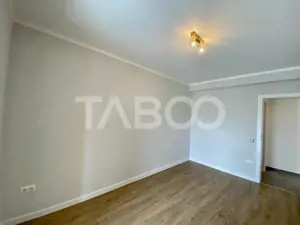 Apartament spatios cu 3 camere 2 bai si terasa de 15 mp - COMISION 0% - imagine 10