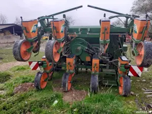 Vând  semanatoare de porumb pe 8 randuri . AMAZON  - imagine 4