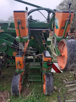 Vând  semanatoare de porumb pe 8 randuri . AMAZON  - imagine 3