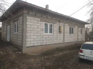 Casa de vânzare  - imagine 3