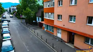 Spatiu comercial,vitrinat,doua intrari,acces facil, Calea Bucuresti,Astra,Brasov - imagine 6