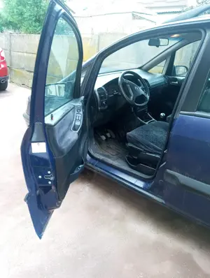 Opel Zafira diesel 2.0 - imagine 3