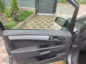 Opel Zafira Disel 1,7  Automatic - imagine 4