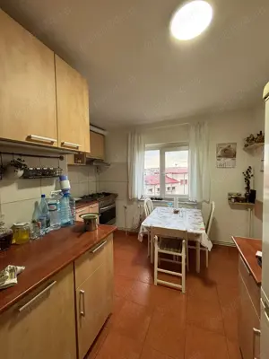 Vand apartament 3 camere Ploiesti - imagine 9