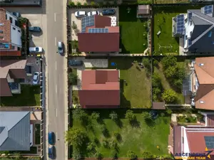 Vila apreciabila,Sanpetru,toate utilitatile,iluminat stradal,drum asfaltat - imagine 7