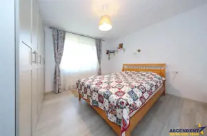 Vila apreciabila,Sanpetru,toate utilitatile,iluminat stradal,drum asfaltat - imagine 12