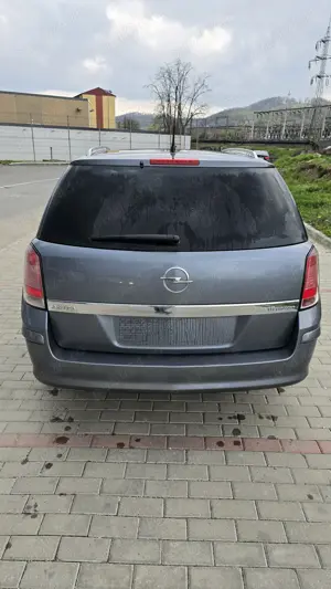 Opel astra h - imagine 3