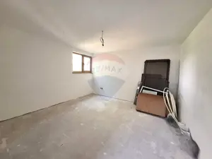 Casă / Vilă la gri aproape gata sa devina " acasa" ! - imagine 10