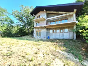 Casă / Vilă la gri aproape gata sa devina " acasa" ! - imagine 2