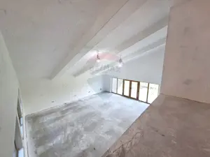 Casă / Vilă la gri aproape gata sa devina " acasa" ! - imagine 14