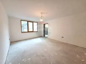 Casă / Vilă la gri aproape gata sa devina " acasa" ! - imagine 11