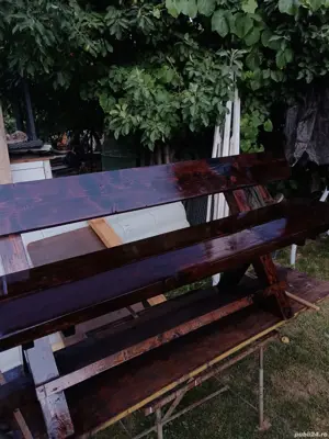 Mese, bănci și scaune din lemn masiv 
