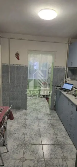 Apartament cu 2 camere, semidecomandat, confort 1 , Spitalul Judetean - imagine 7