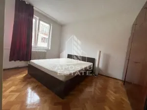 Apartament cu 3 camere, semidecomandat, etajul 2, zona Centrala - imagine 8