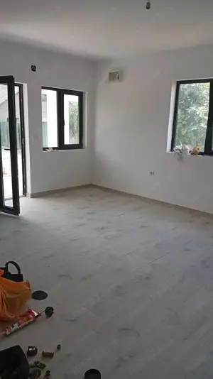 Casa Lumină direct la stradă, 95000 - imagine 2