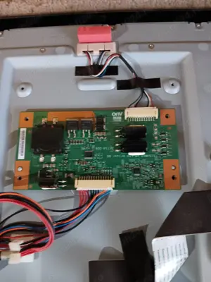 invertor led t315hw07 v8 31t14-d06 de pe tv Watson le32hd