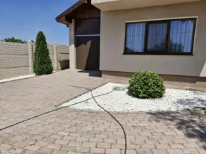 Casa P+1 , 1024 MP TEREN 1024 mp ,184 utili, Malu Mare - imagine 2