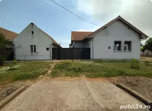 Proprietar vând casă in Cenei,195 mp,teren 2.656 mp, 3 fronturi stradale