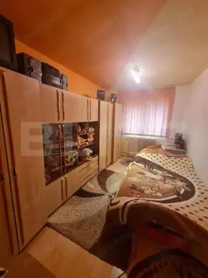 Vând apartament  - imagine 4