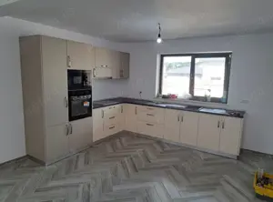 Vând cas 100m2 construit  Teren 586m2 intravilan vaslui situat str burebista, aproape de kaufland  - imagine 3