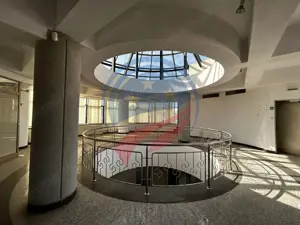 Spatiu comercial de inchiriat in zona Ultracentral/Craiova - imagine 3