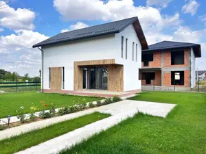 Vila individuala - 4 camere - 2 bai - pod - beci - incalzire pardoseala - persoana fizica