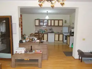 Vila, Sanandrei, central, 5 camere, 160mp utili, 836mp, un loc placut si linistit in zona centrala - imagine 4