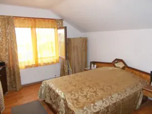 Vila, Sanandrei, central, 5 camere, 160mp utili, 836mp, un loc placut si linistit in zona centrala - imagine 13